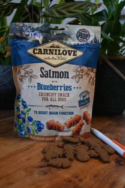 Zalm en Bosbessen Crunchy Snack 200g - Carnilove