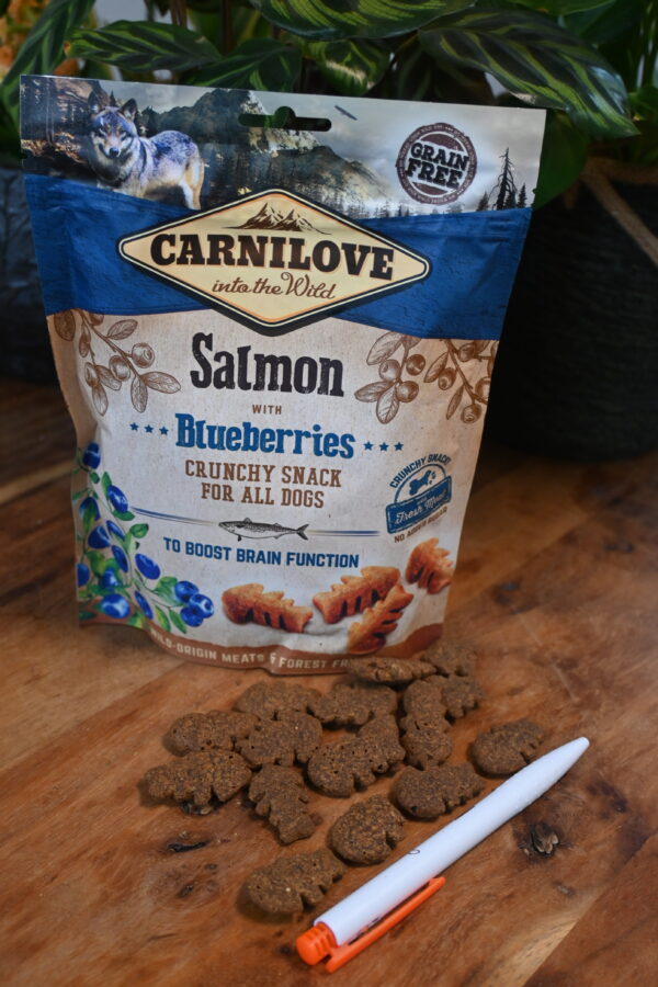 Zalm en Bosbessen Crunchy Snack 200g - Carnilove