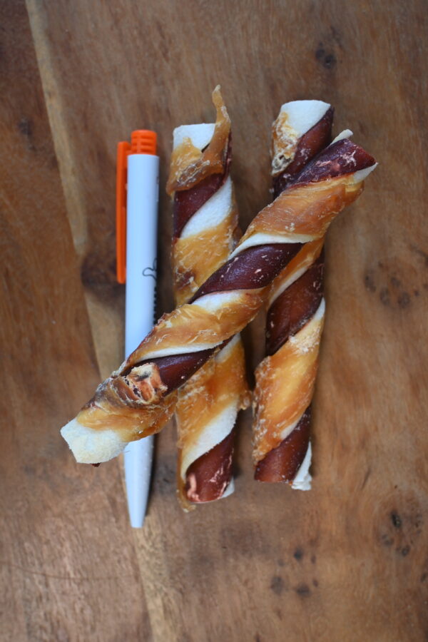 Twisted stick met kip 12,5cm